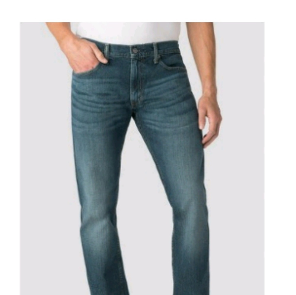 Levi's straight fit